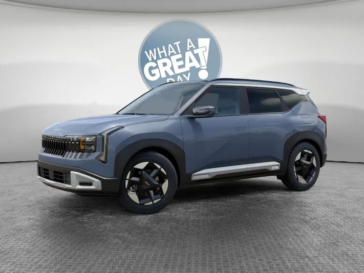 2027 Kia Seltos - view 3