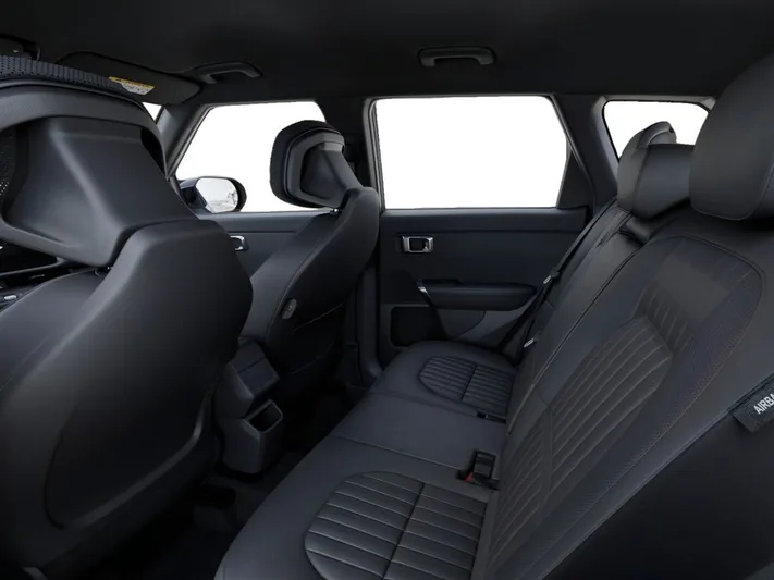 2027 Kia Seltos - view 18