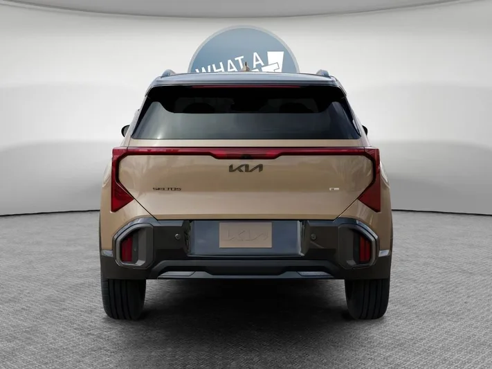 2027 Kia Seltos - view 5