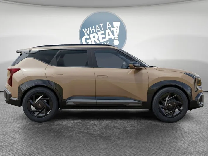 2027 Kia Seltos - view 7