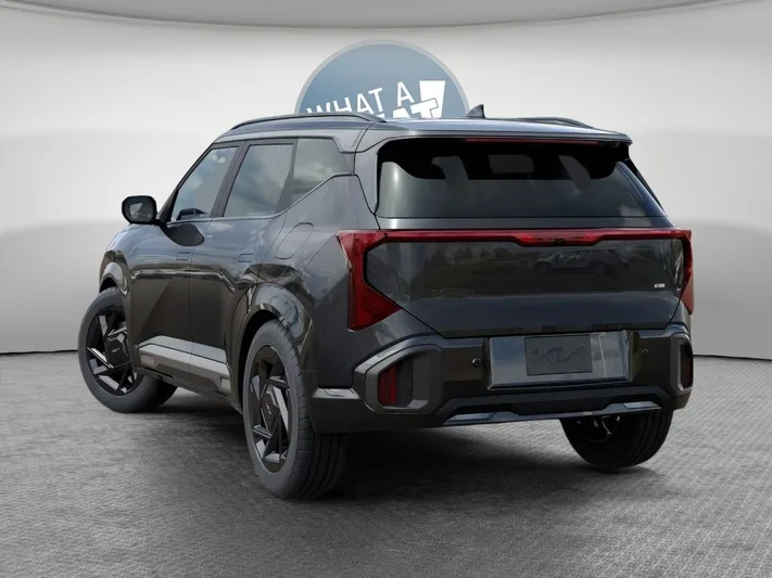 2027 Kia Seltos - view 4