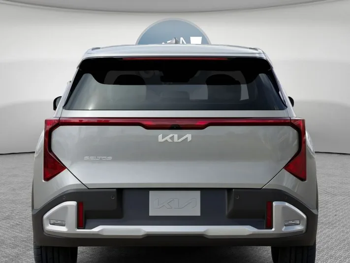 2027 Kia Seltos - view 13