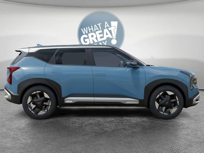 2027 Kia Seltos - view 7