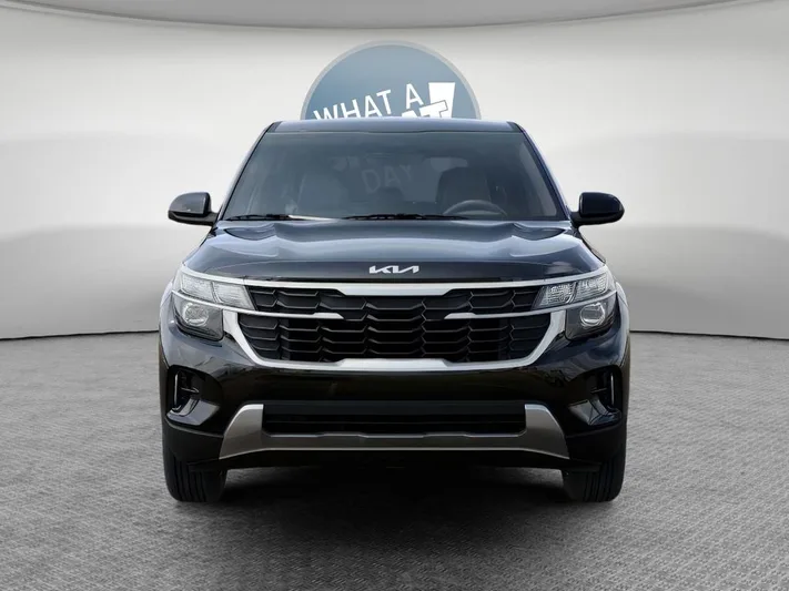2026 Kia Seltos - view 2
