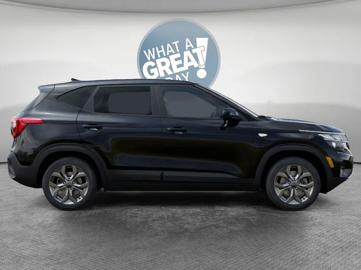 2026 Kia Seltos - view 7