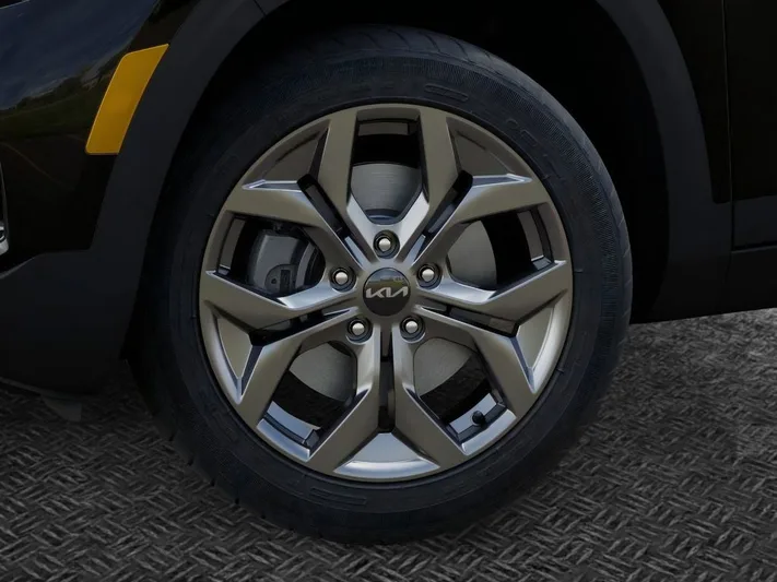 2026 Kia Seltos - view 9