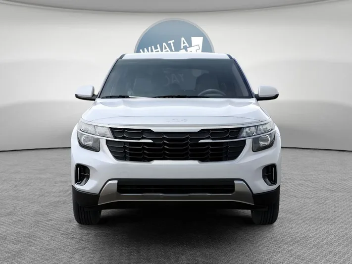 2026 Kia Seltos - view 2