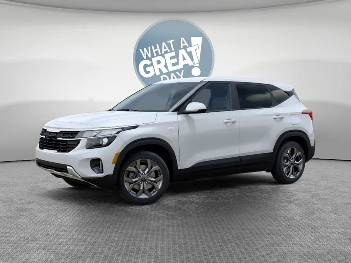 2026 Kia Seltos - view 3