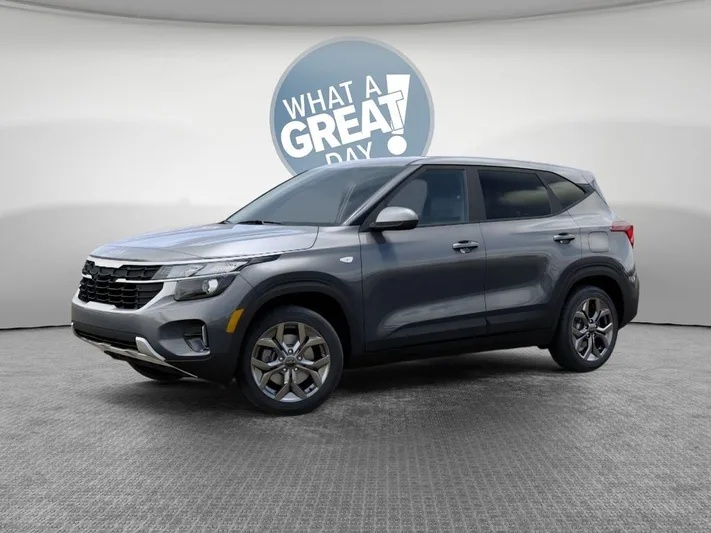 2026 Kia Seltos - view 3