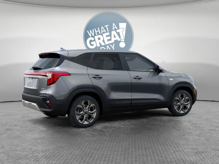 2026 Kia Seltos - view 6