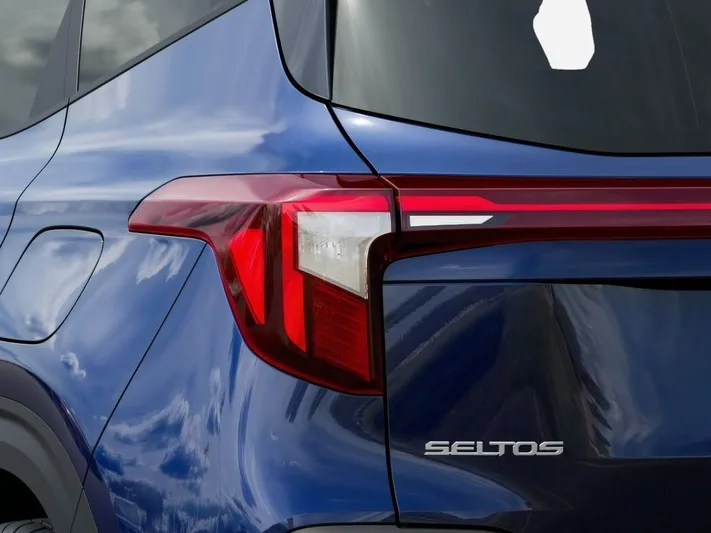 2026 Kia Seltos - view 11