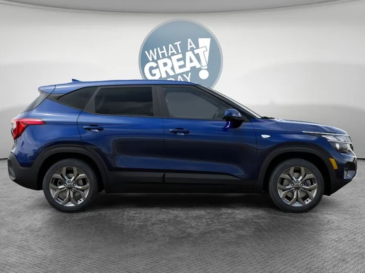 2026 Kia Seltos - view 7