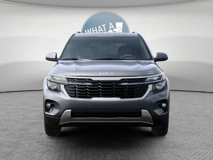 2026 Kia Seltos - view 2
