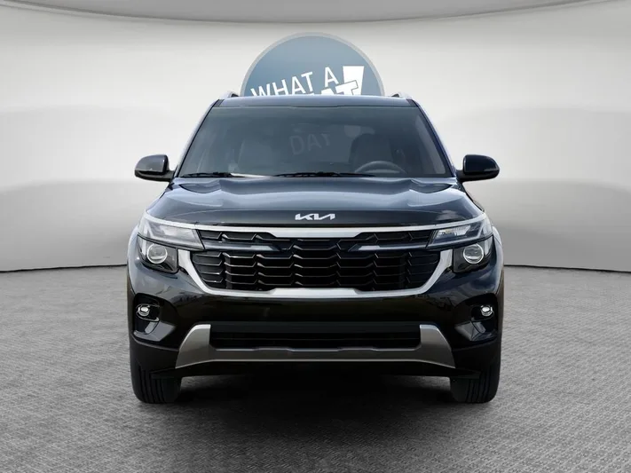 2026 Kia Seltos - view 2