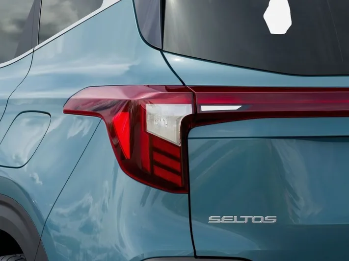2026 Kia Seltos - view 11