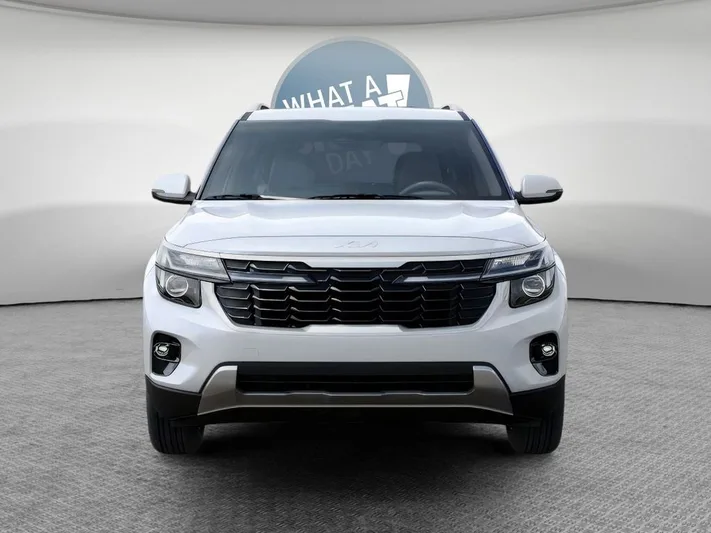 2026 Kia Seltos - view 2