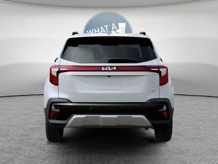 2026 Kia Seltos - view 5
