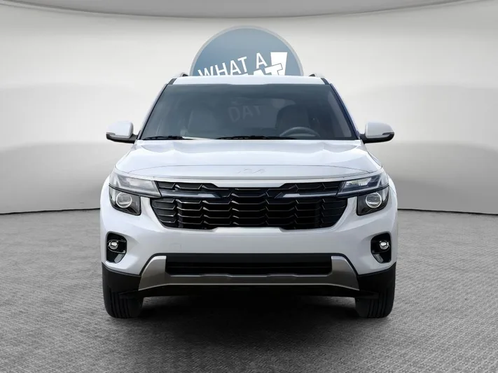 2026 Kia Seltos - view 2