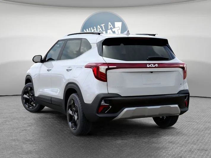2026 Kia Seltos - view 4