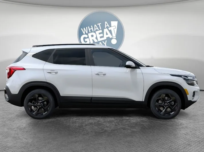 2026 Kia Seltos - view 7