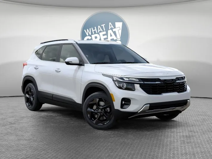 2026 Kia Seltos - view 8