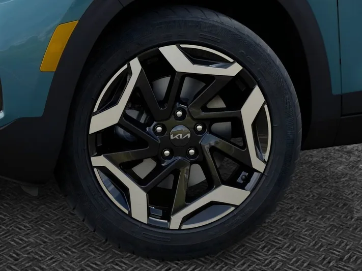 2026 Kia Seltos - view 9