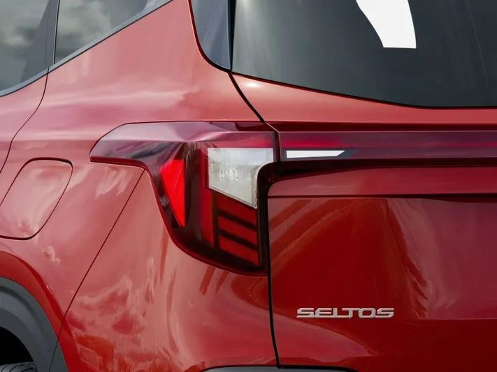 2026 Kia Seltos - view 11