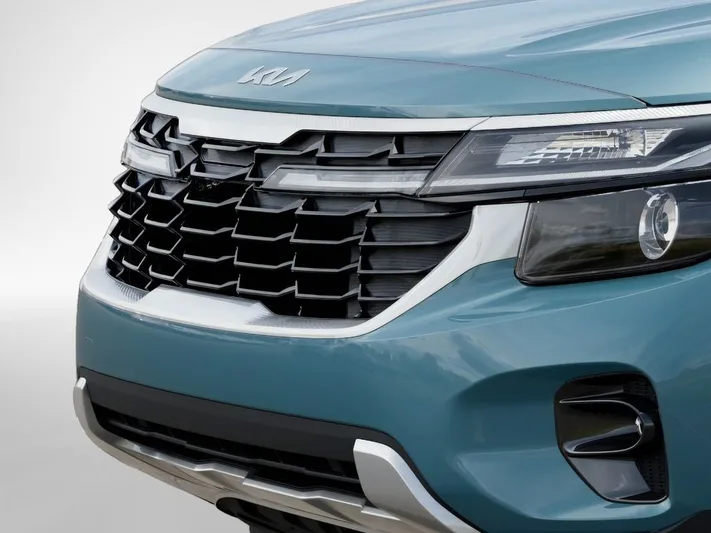 2026 Kia Seltos - view 12