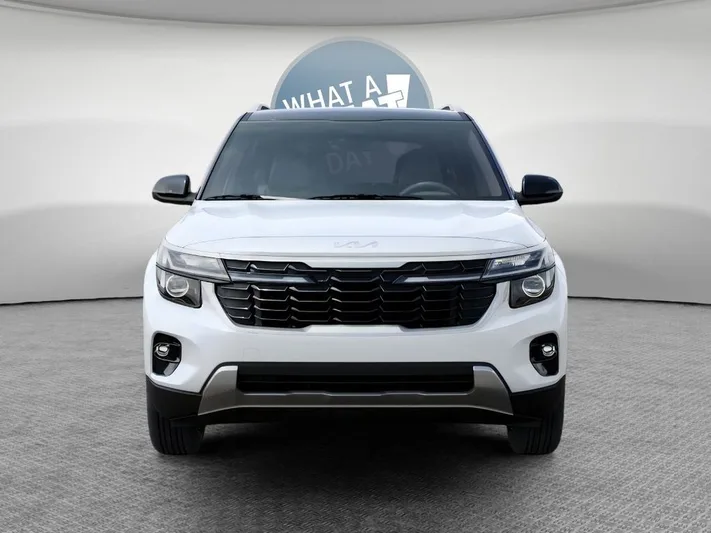 2026 Kia Seltos - view 2