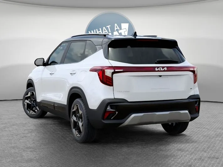 2026 Kia Seltos - view 4
