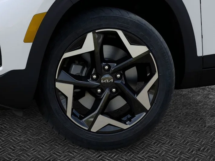 2026 Kia Seltos - view 9