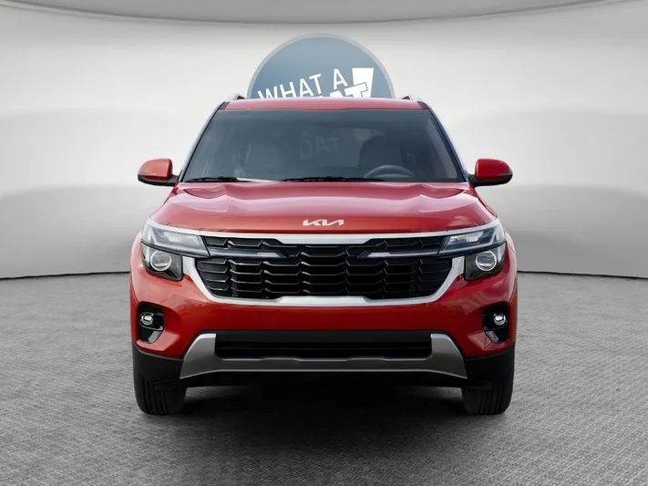 2026 Kia Seltos - view 2