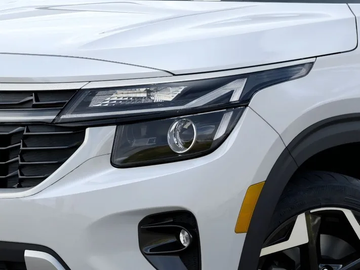 2026 Kia Seltos - view 10