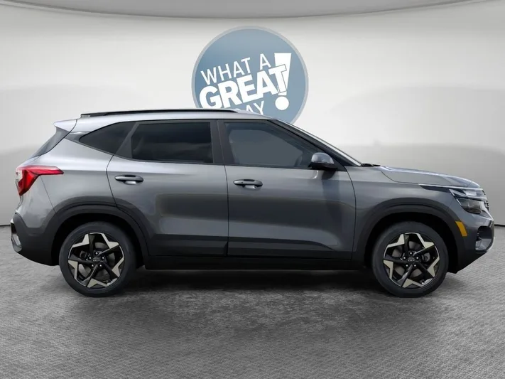 2026 Kia Seltos - view 7