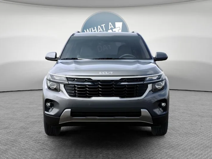 2026 Kia Seltos - view 2