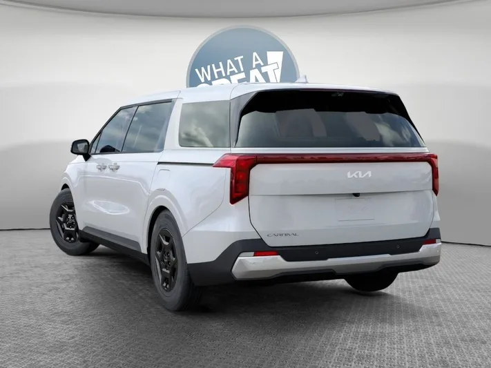 2026 Kia Carnival - view 4