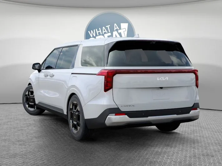 2026 Kia Carnival - view 4