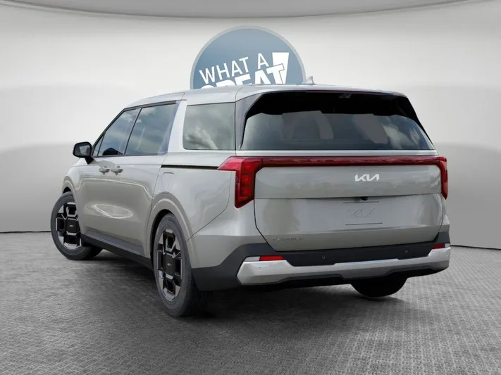 2026 Kia Carnival - view 4