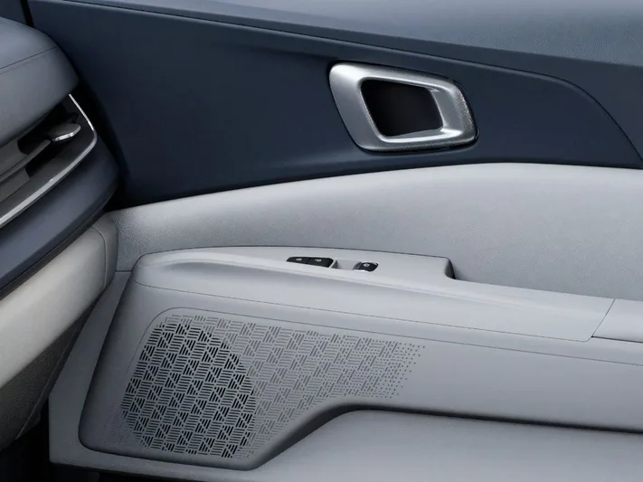2026 Kia Carnival - view 25