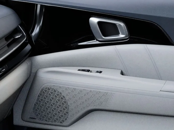 2026 Kia Carnival - view 25