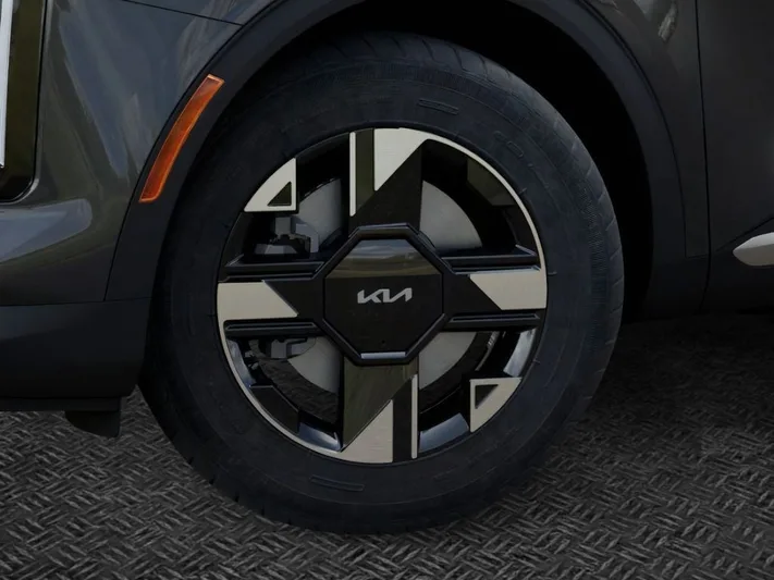 2026 Kia Sportage - view 9