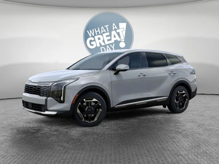 2026 Kia Sportage - view 3