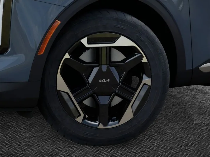 2026 Kia Sportage - view 9