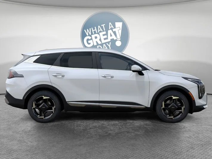 2026 Kia Sportage - view 7