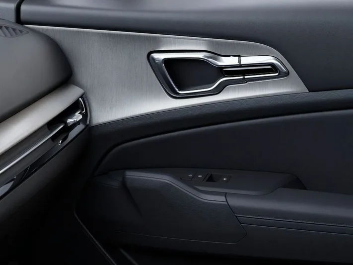 2026 Kia Sportage - view 25