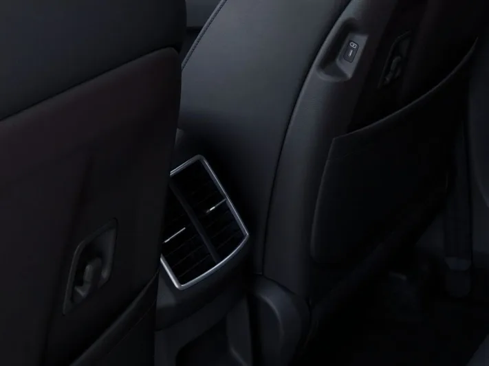 2026 Kia Sportage - view 26