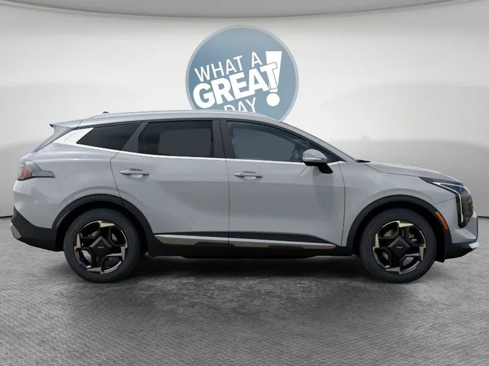 2026 Kia Sportage - view 7