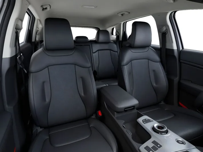2026 Kia Sportage - view 15