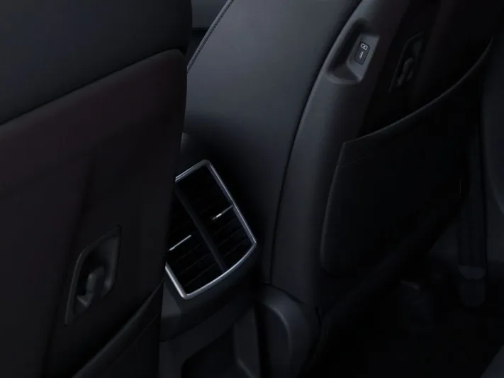 2026 Kia Sportage - view 26