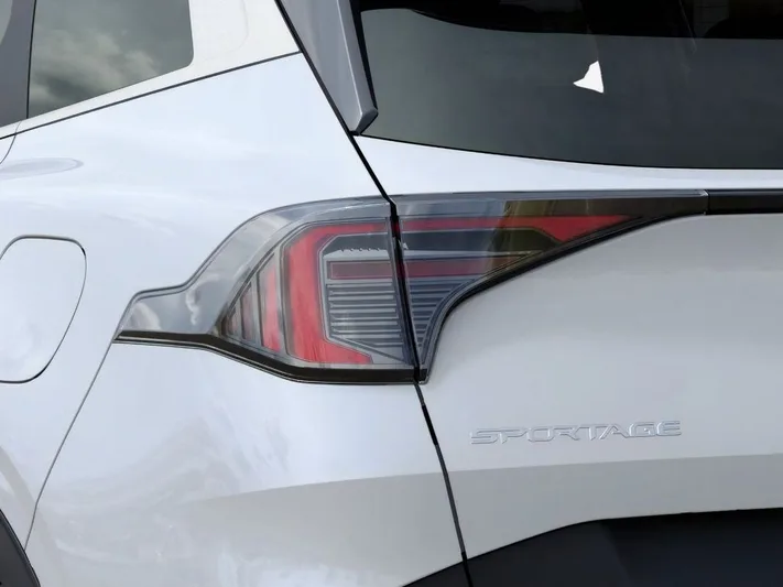 2026 Kia Sportage - view 11